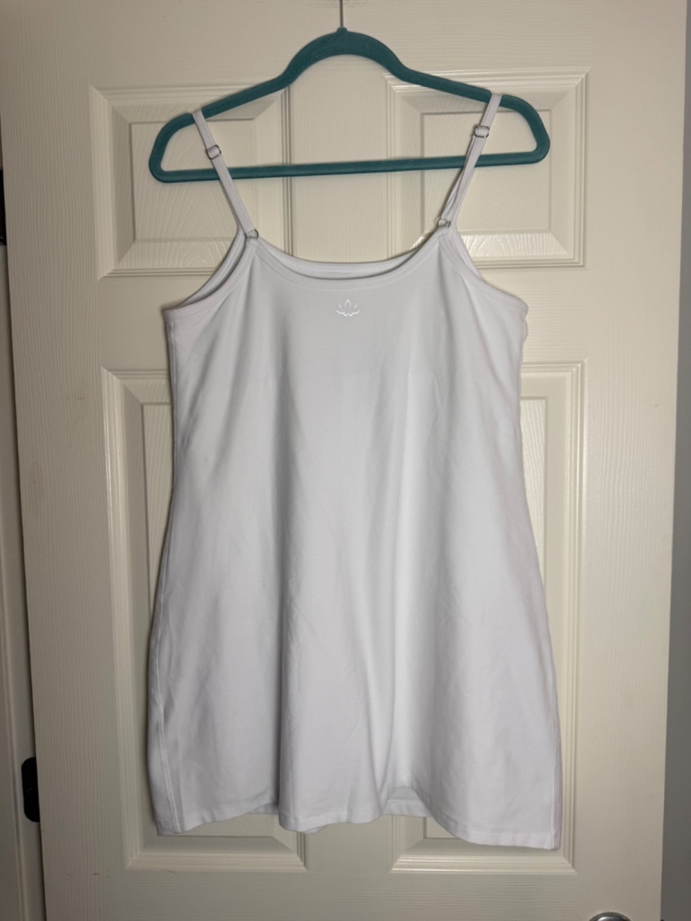 Beyond Yoga White Active Dress Built-In Shorts Pockets Size L SD6163